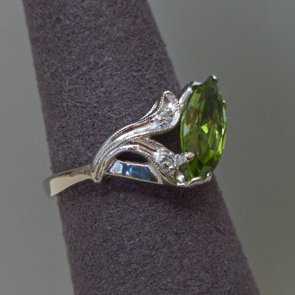 10K White Gold Marquise Peridot & Diamond Leaf-Swirl Ring, Sz 5.75— Hallmark USA